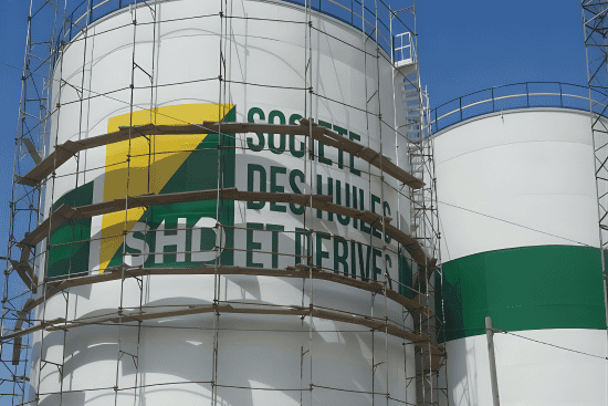 Industrial oil storage tank revamping and process piping network fabrication