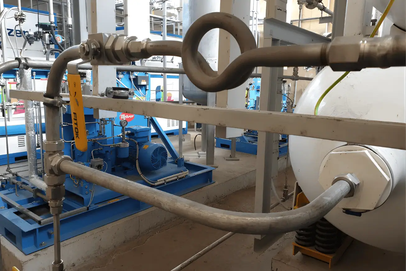 Turnkey hydrogen plant installation and storage cylinders at Lebanon
